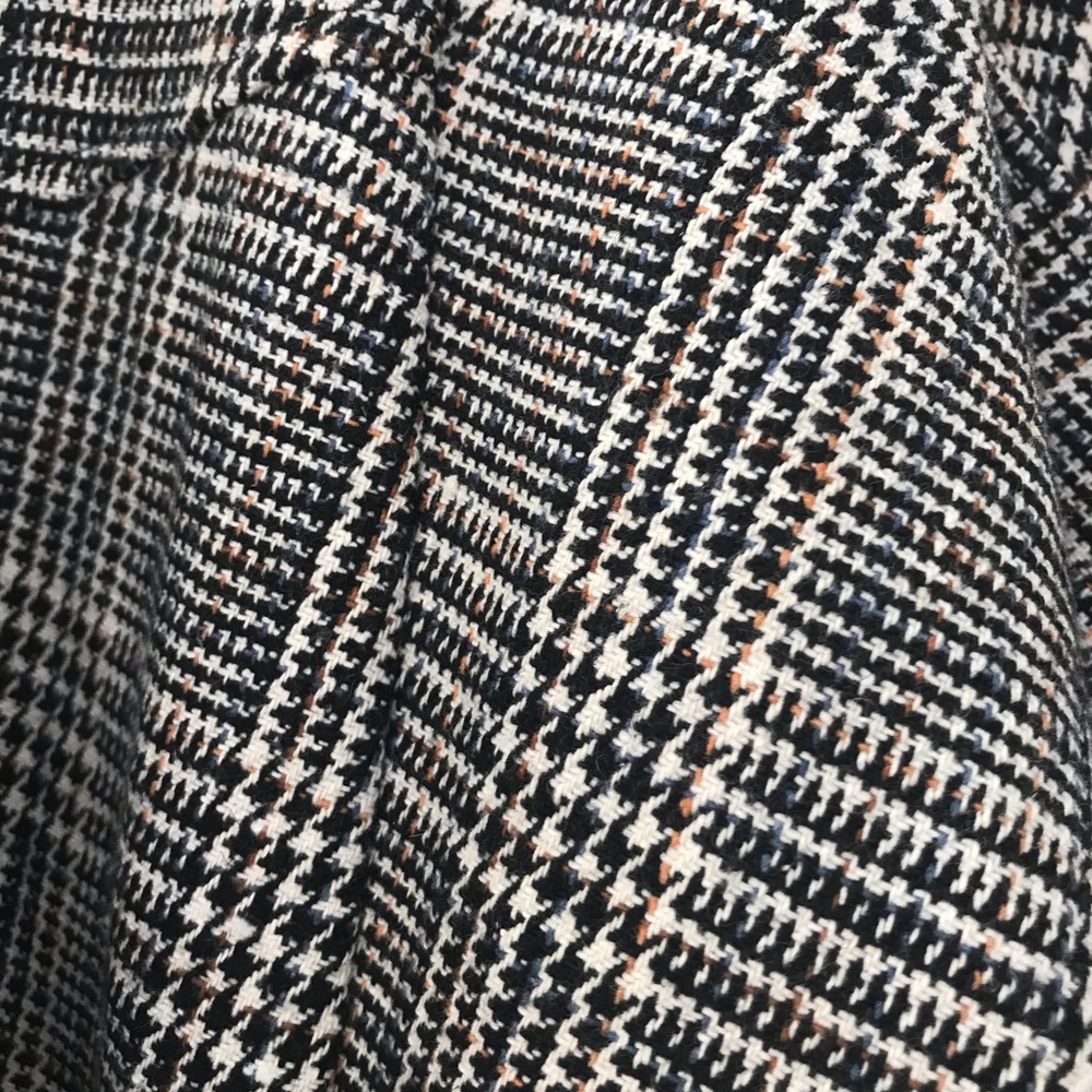 Draped front Jacket - Picture 4 of 8